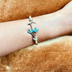 Silver Toned Turquoise Stoned Cuff